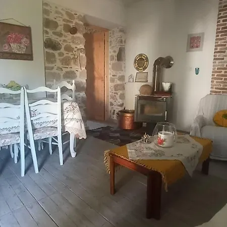 παραδοσιακή * Kalivia (Skiathos)