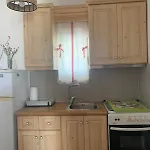 παραδοσιακή *